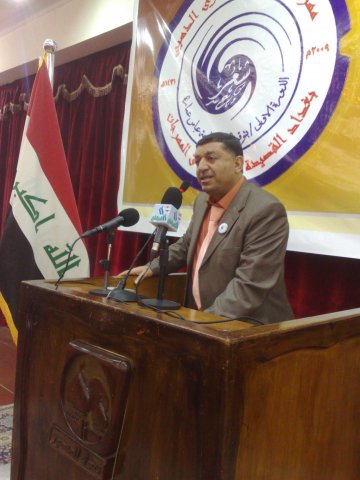 على منبر مهرجان بغداد الذهبي